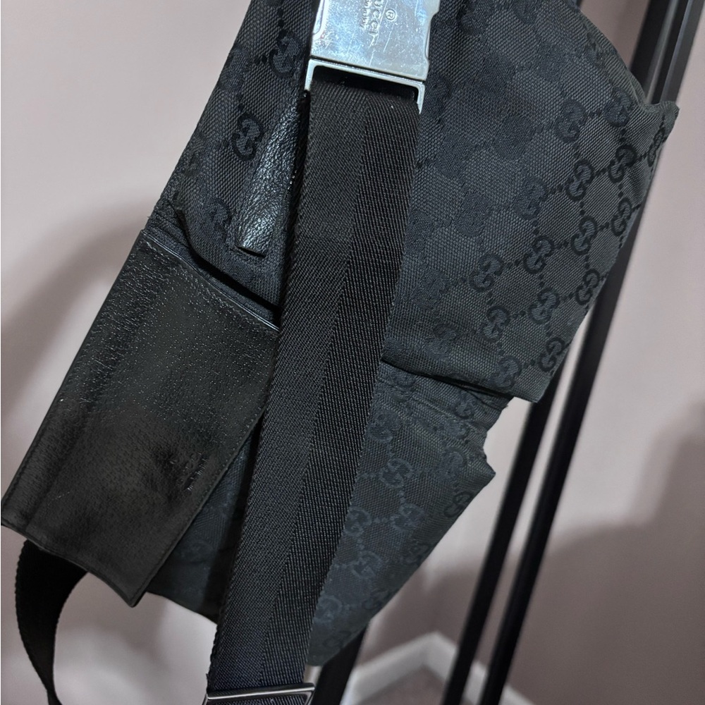 Gucci Black Monogram Messenger Bag - Picture 14 of 16